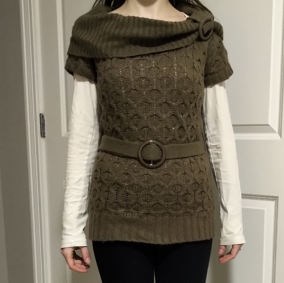 ✨SALE: 3 for $25!✨ Suzy Shier Brown Cowl Neck Sweater - small - Picture 5 of 6
